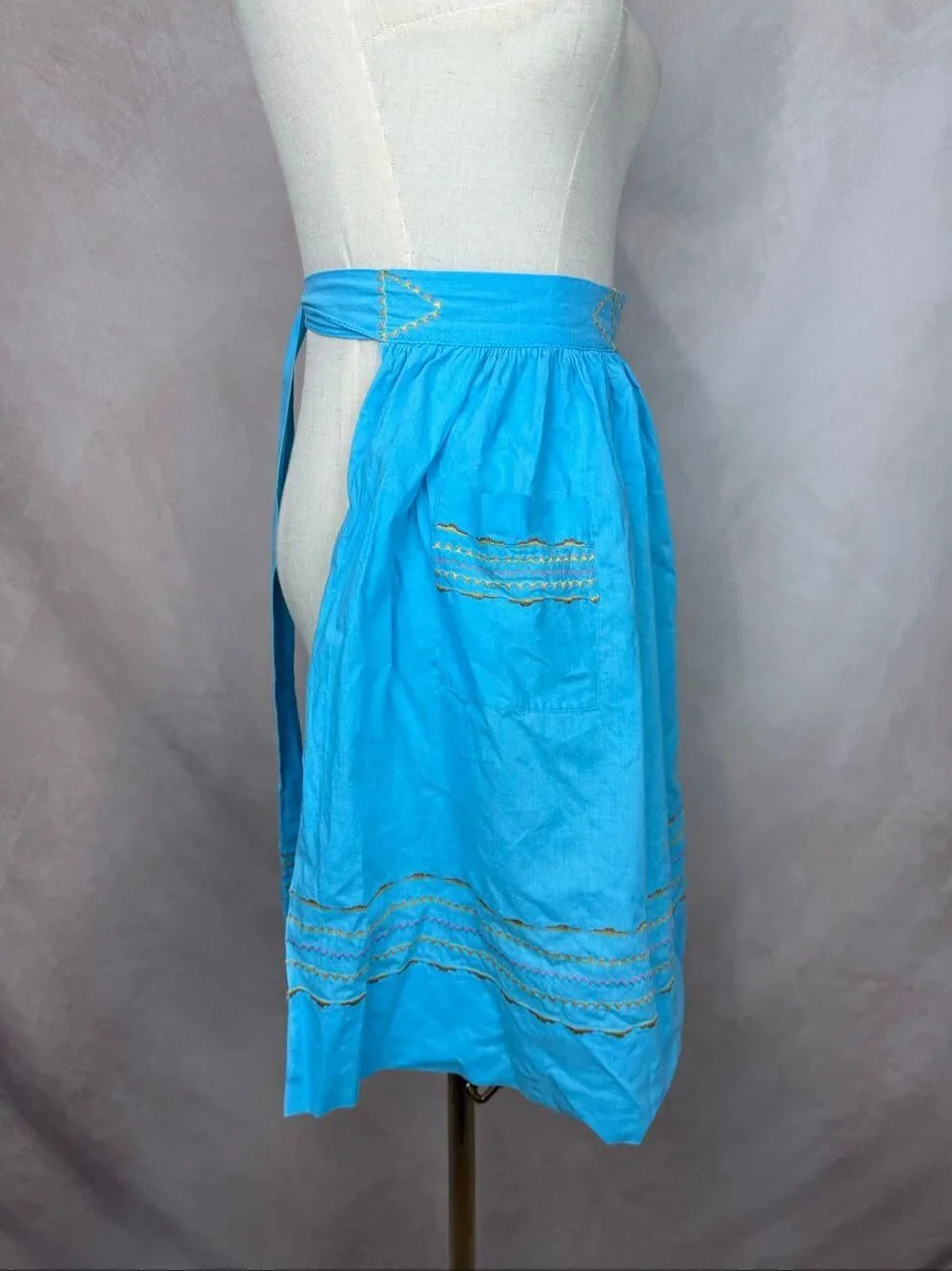Vintage 1950s Blue Half Apron Embroidered Kitschy Kitchen